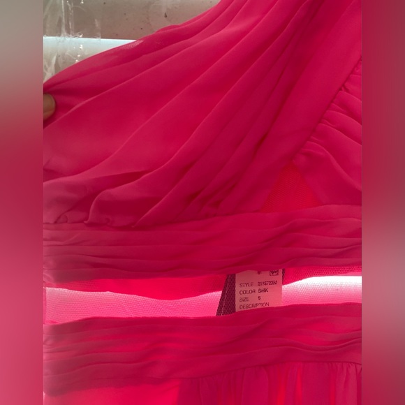 New/Never Used - ADRIANNA PAPELL ONE SHLDR HIGHLOW CHIFFON Dress - Picture 12 of 13